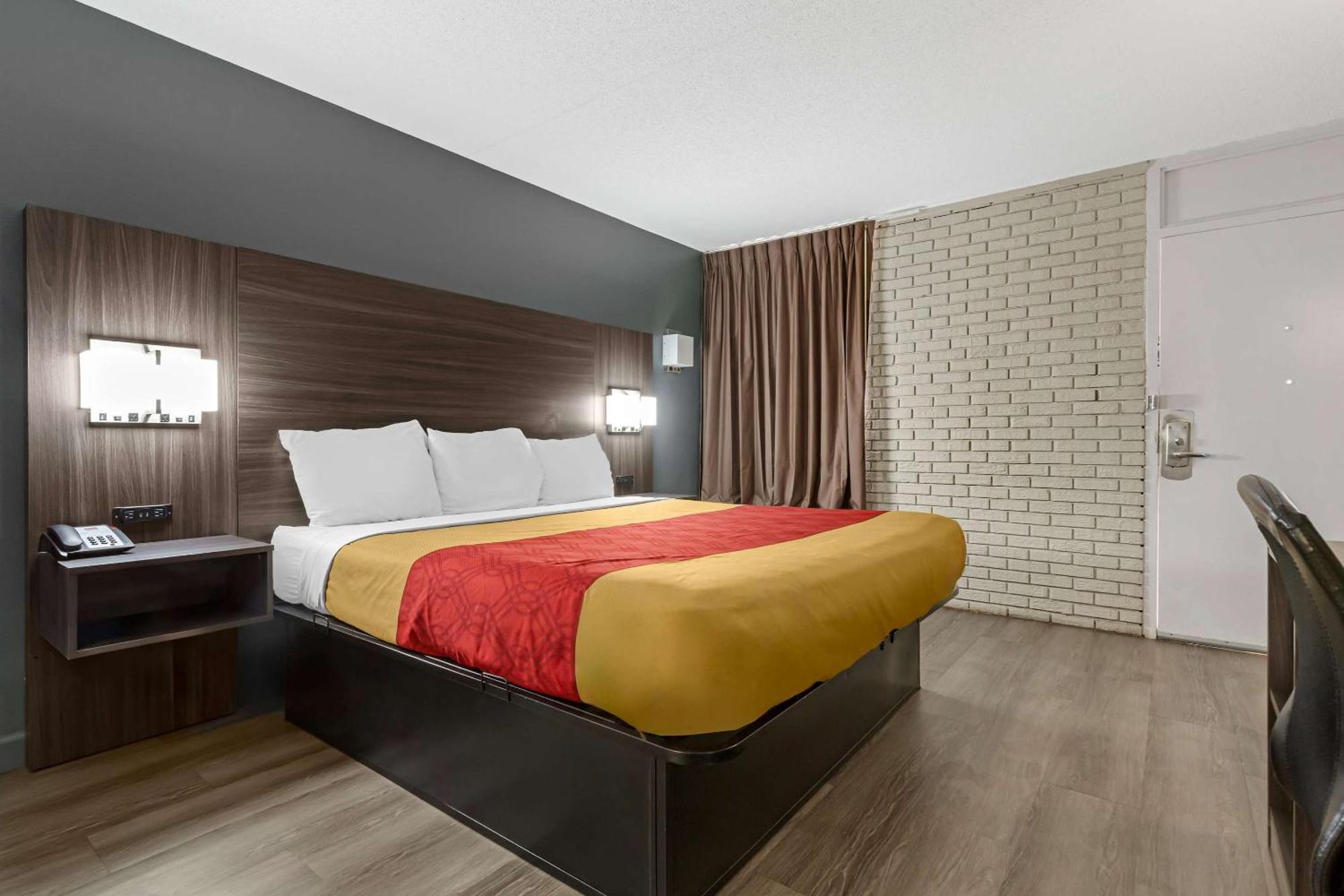 Econo Lodge Creedmoor Zewnętrze zdjęcie
